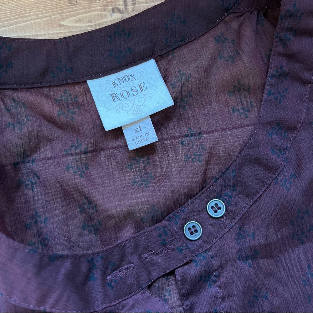 Knox Rose Boho Tunic Top Size 1X Maroon Sheer Collarless Long Sleeve Henley - Picture 11 of 14